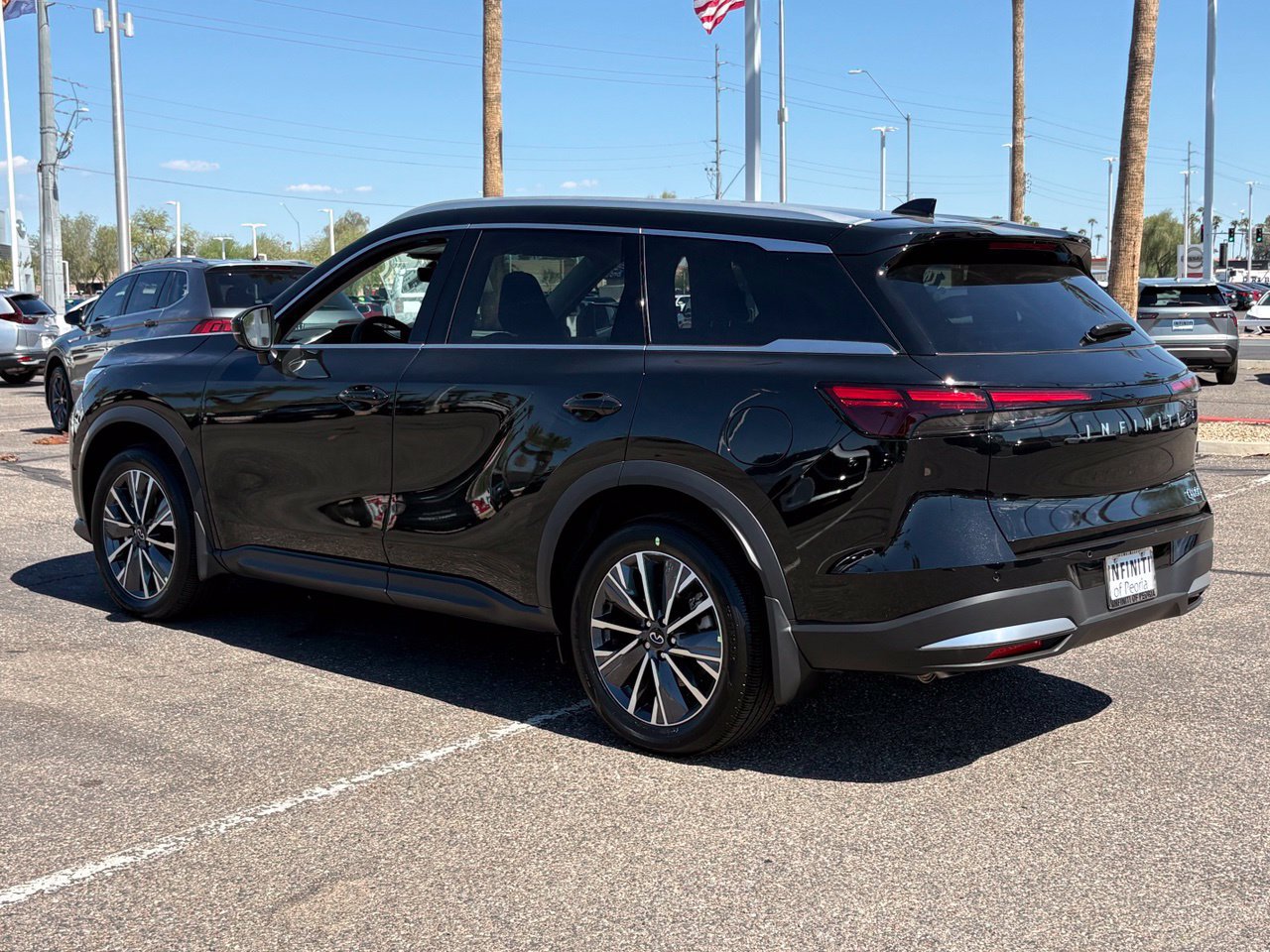 New 2027 INFINITI QX60 Luxe FWD image 4