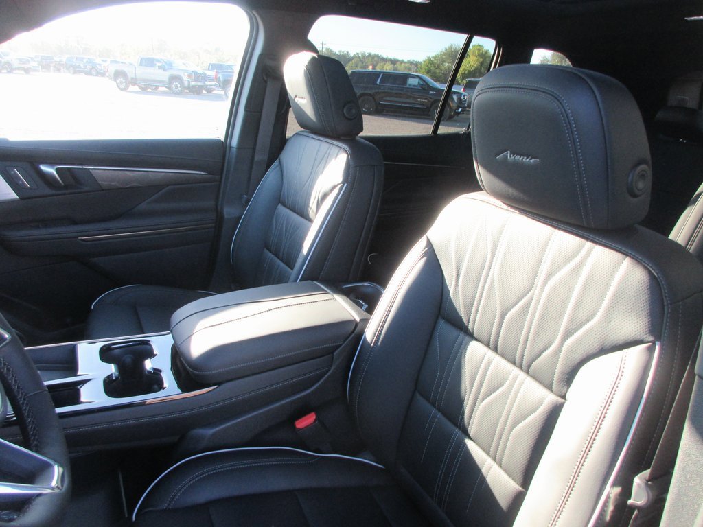 New 2026 Buick Enclave Avenir w/ Super Cruise Package image 13
