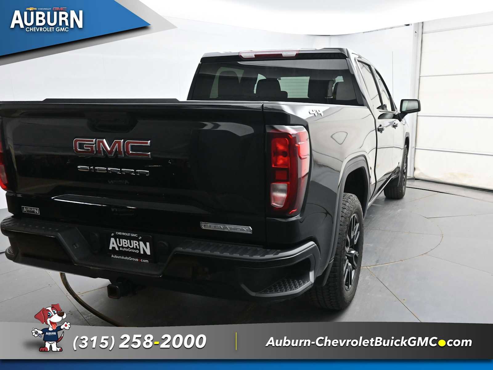 Used 2025 GMC Sierra 1500 Elevation image 4