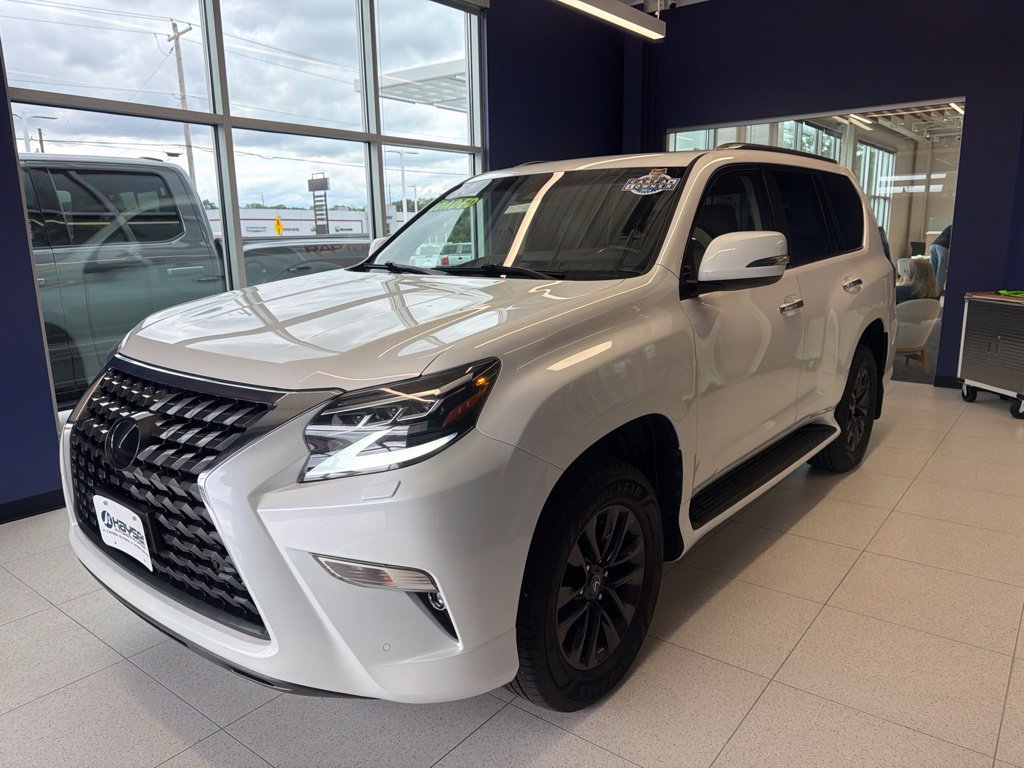 Used 2020 Lexus GX 460 Premium w/ Premium Package AWD/4WD image 3