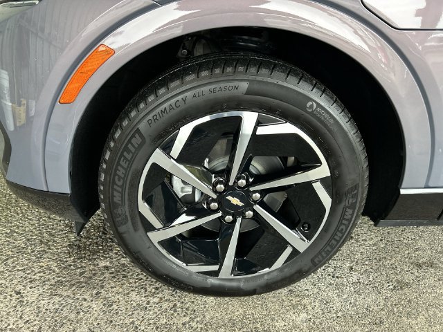 Used 2024 Chevrolet Equinox EV LT w/ LPO, Blackout Package FWD image 31