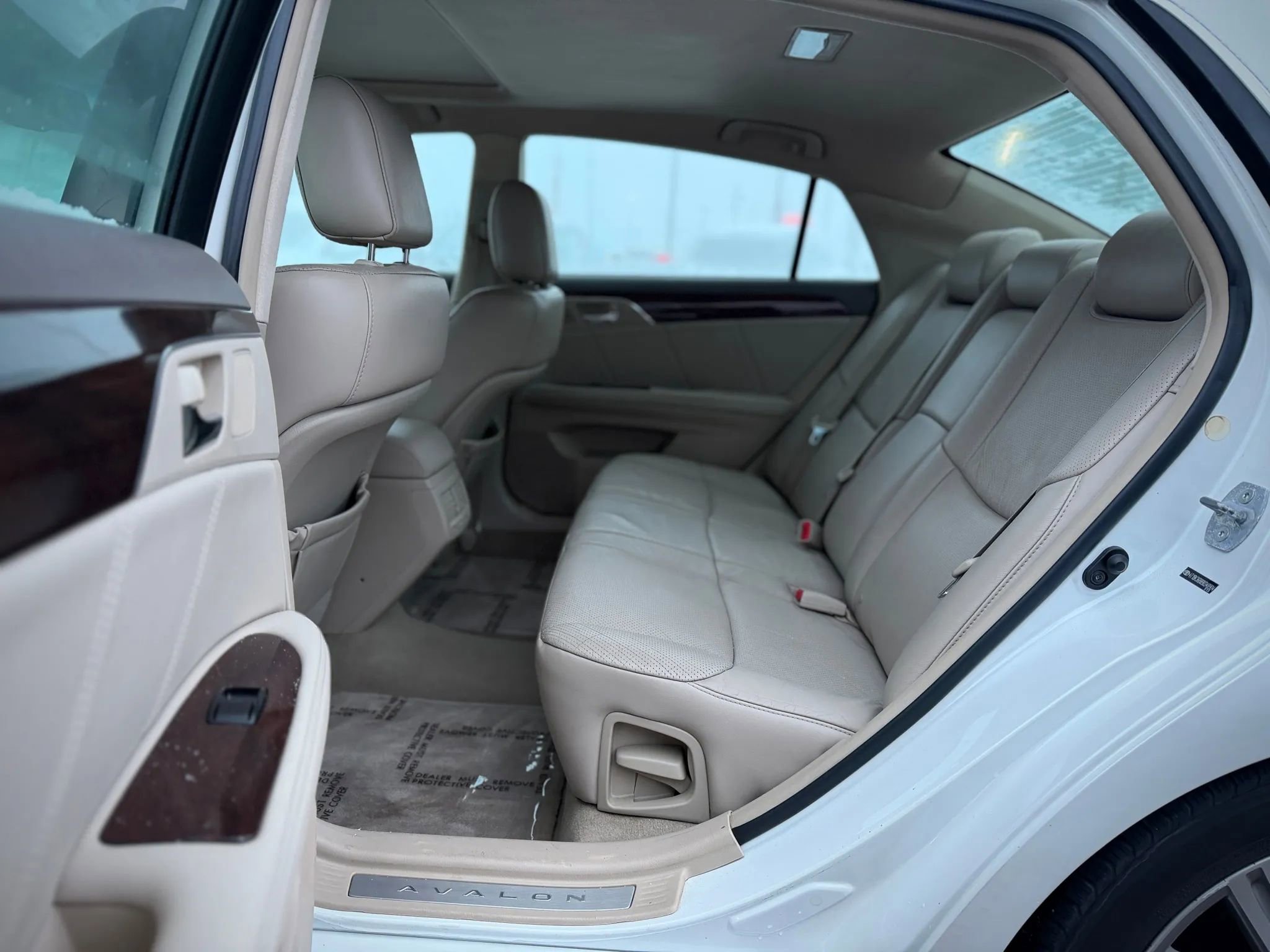 Used 2009 Toyota Avalon XL FWD image 23