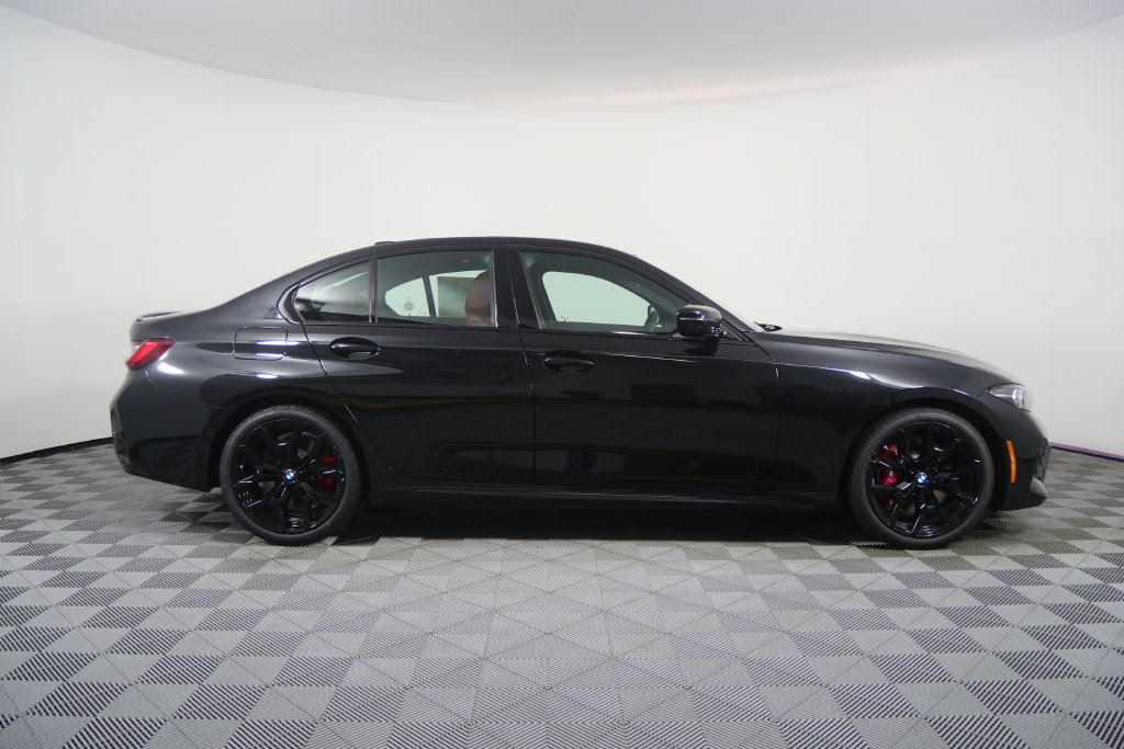 New 2026 BMW 330i Sedan w/ M Sport Package RWD image 3