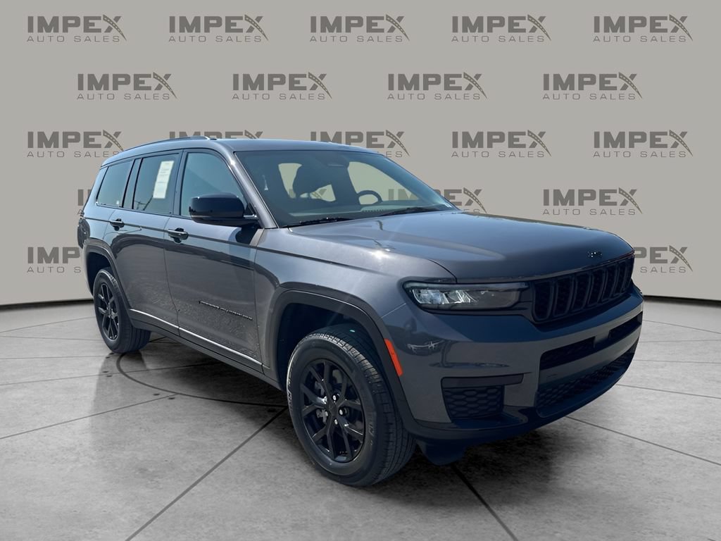 Used 2025 Jeep Grand Cherokee L Laredo AWD/4WD image 7