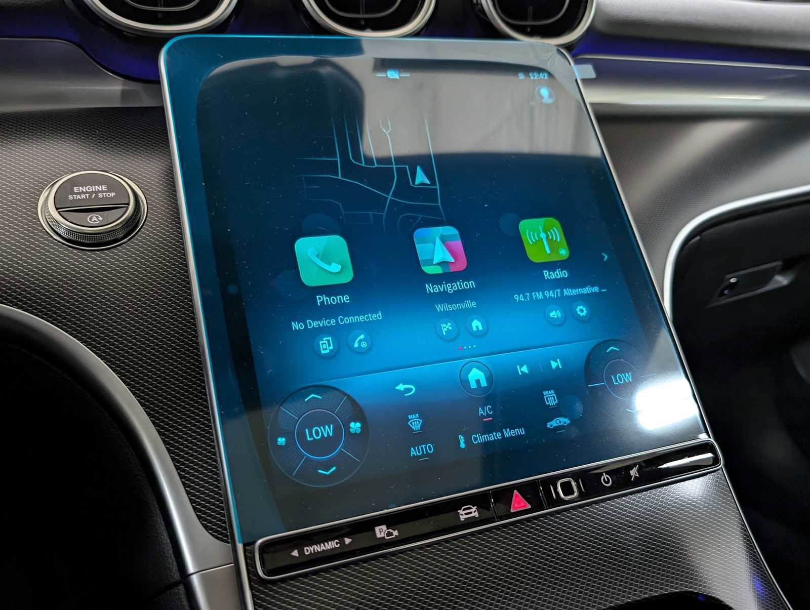 Used 2025 Mercedes-Benz C 300 4MATIC Sedan image 28