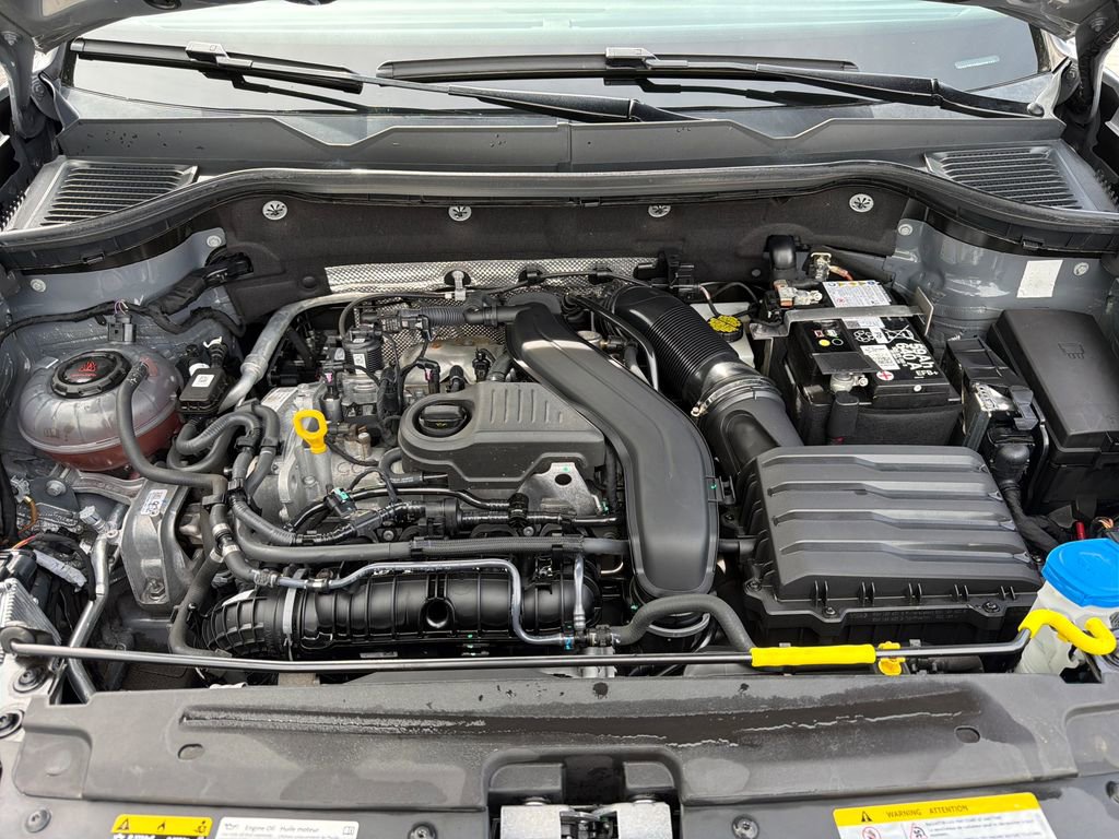 Certified 2024 Volkswagen Taos SEL AWD/4WD image 24