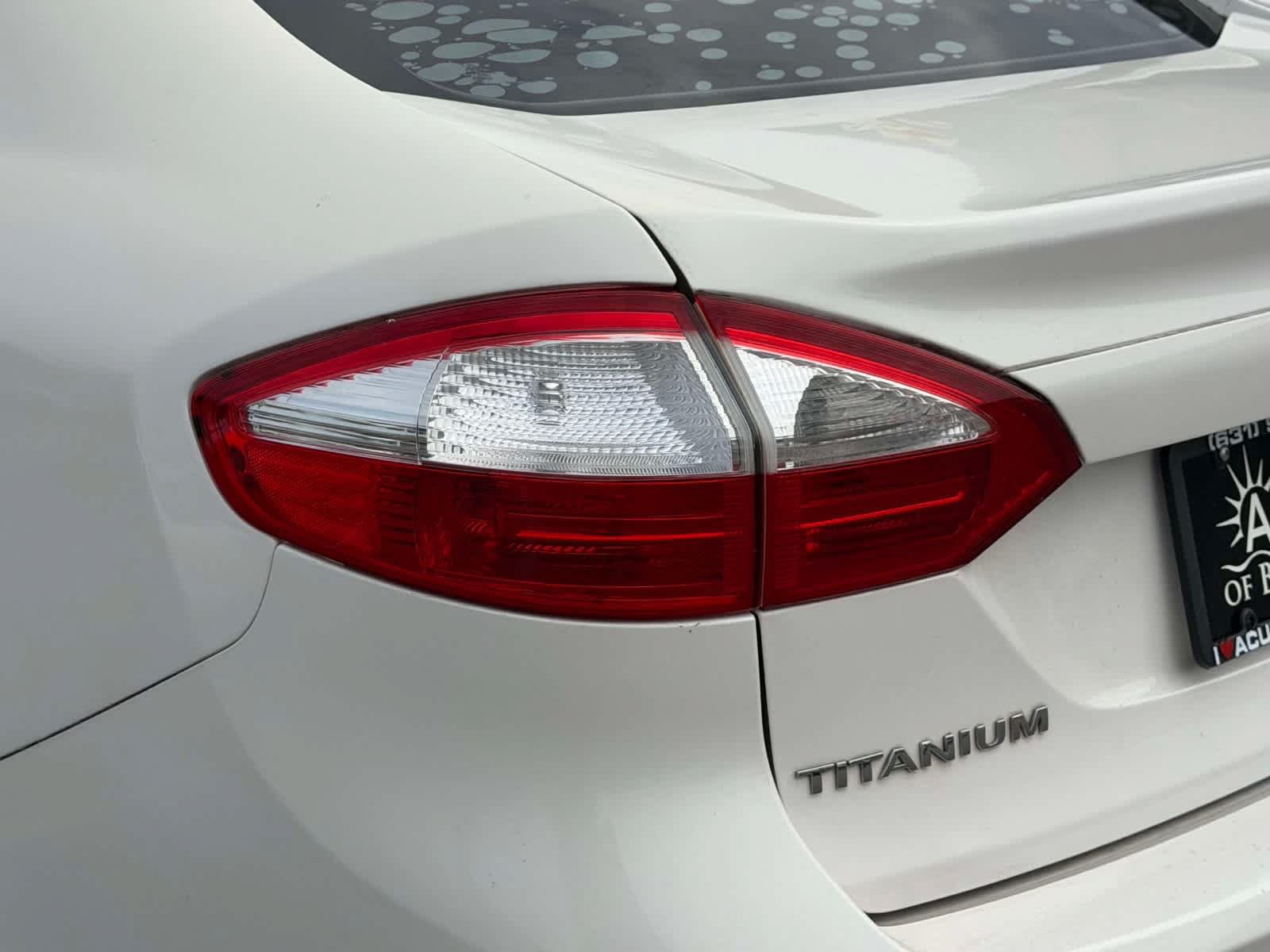 Used 2017 Ford Fiesta Titanium FWD image 9