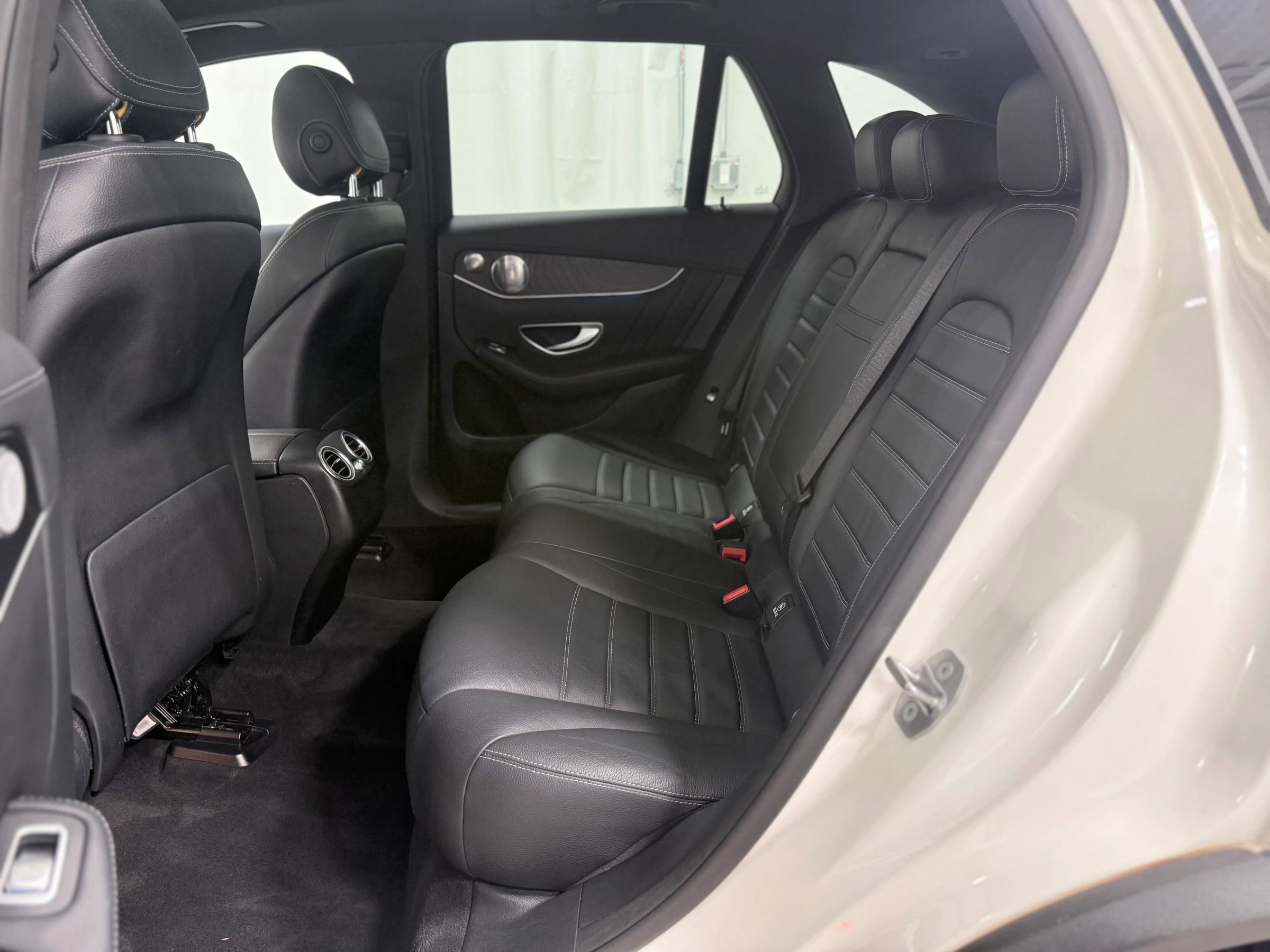 Used 2017 Mercedes-Benz GLC 43 AMG 4MATIC image 39