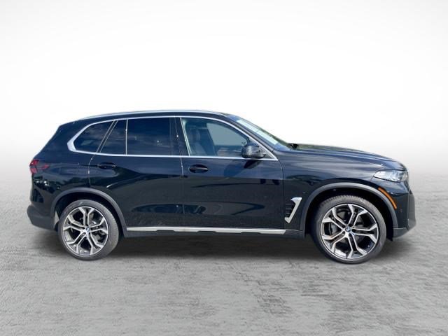 Used 2026 BMW X5 xDrive40i AWD/4WD image 4