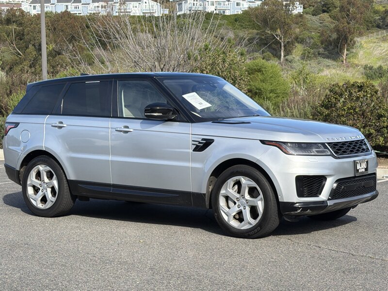 Used 2018 Land Rover Range Rover Sport HSE AWD/4WD image 8