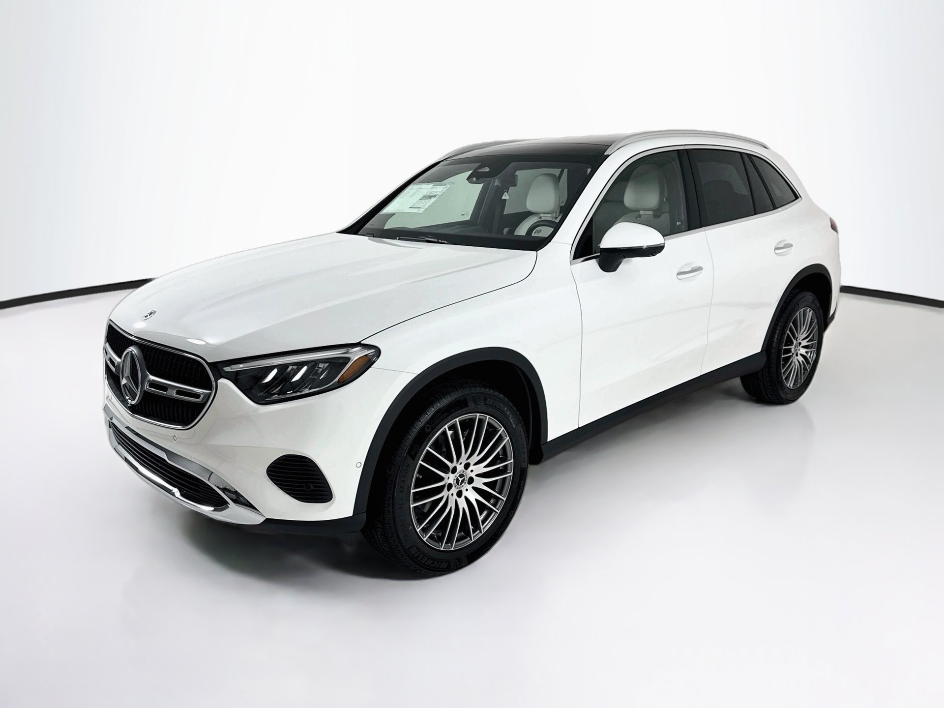 New 2027 Mercedes-Benz GLC 300 image 3