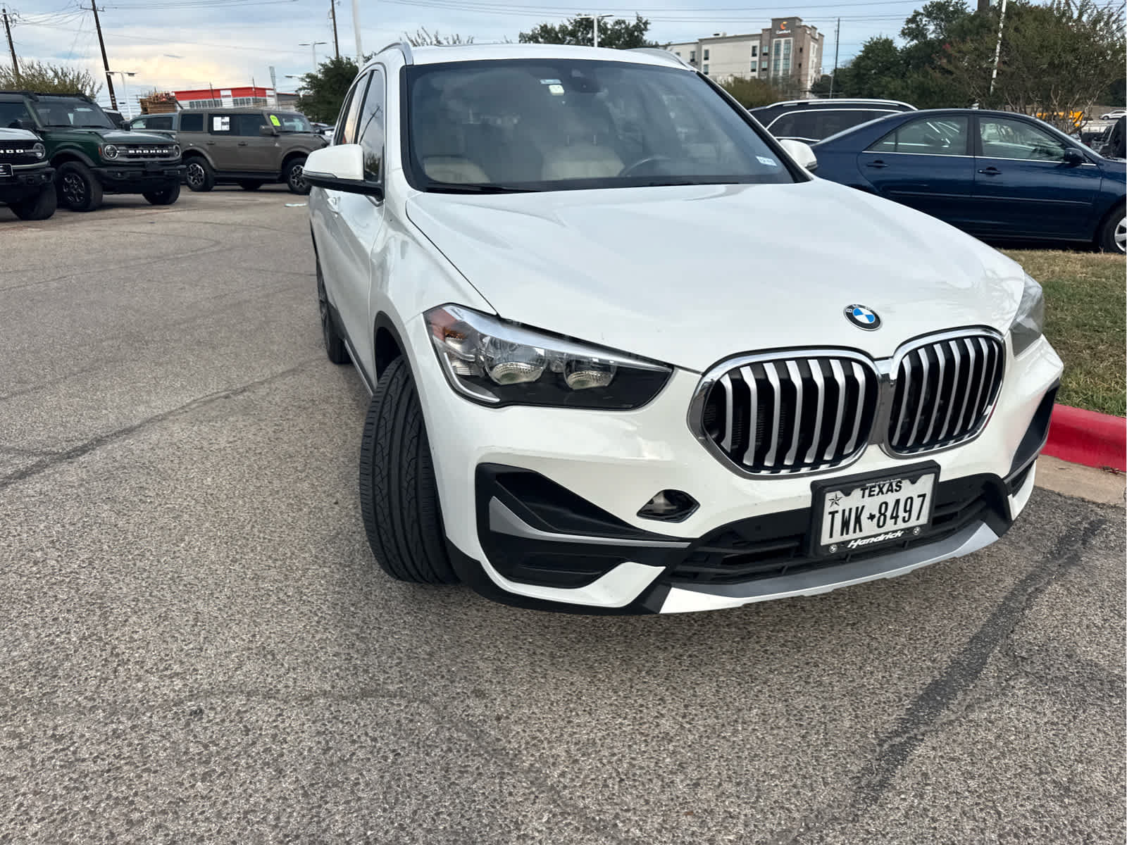 Used 2021 BMW X1 sDrive28i w/ Convenience Package FWD image 4