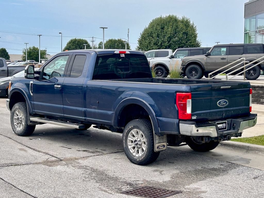 Used 2017 Ford F350 Lariat AWD/4WD image 4