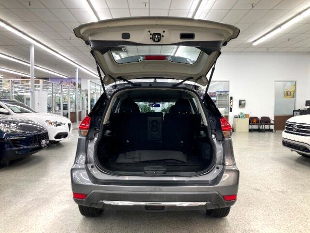 Used 2017 Nissan Rogue S image 33