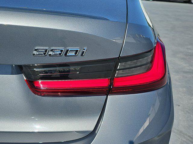 Certified 2024 BMW 330i Sedan w/ Premium Package image 34