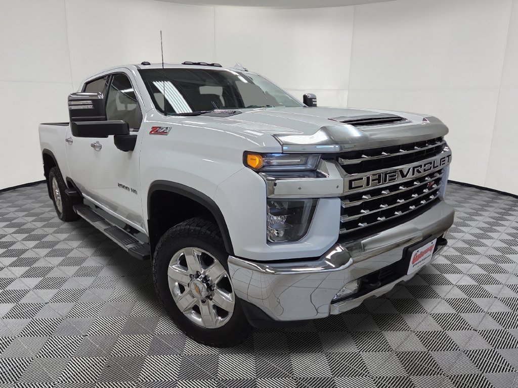 Used 2021 Chevrolet Silverado 2500 LTZ AWD/4WD image 3