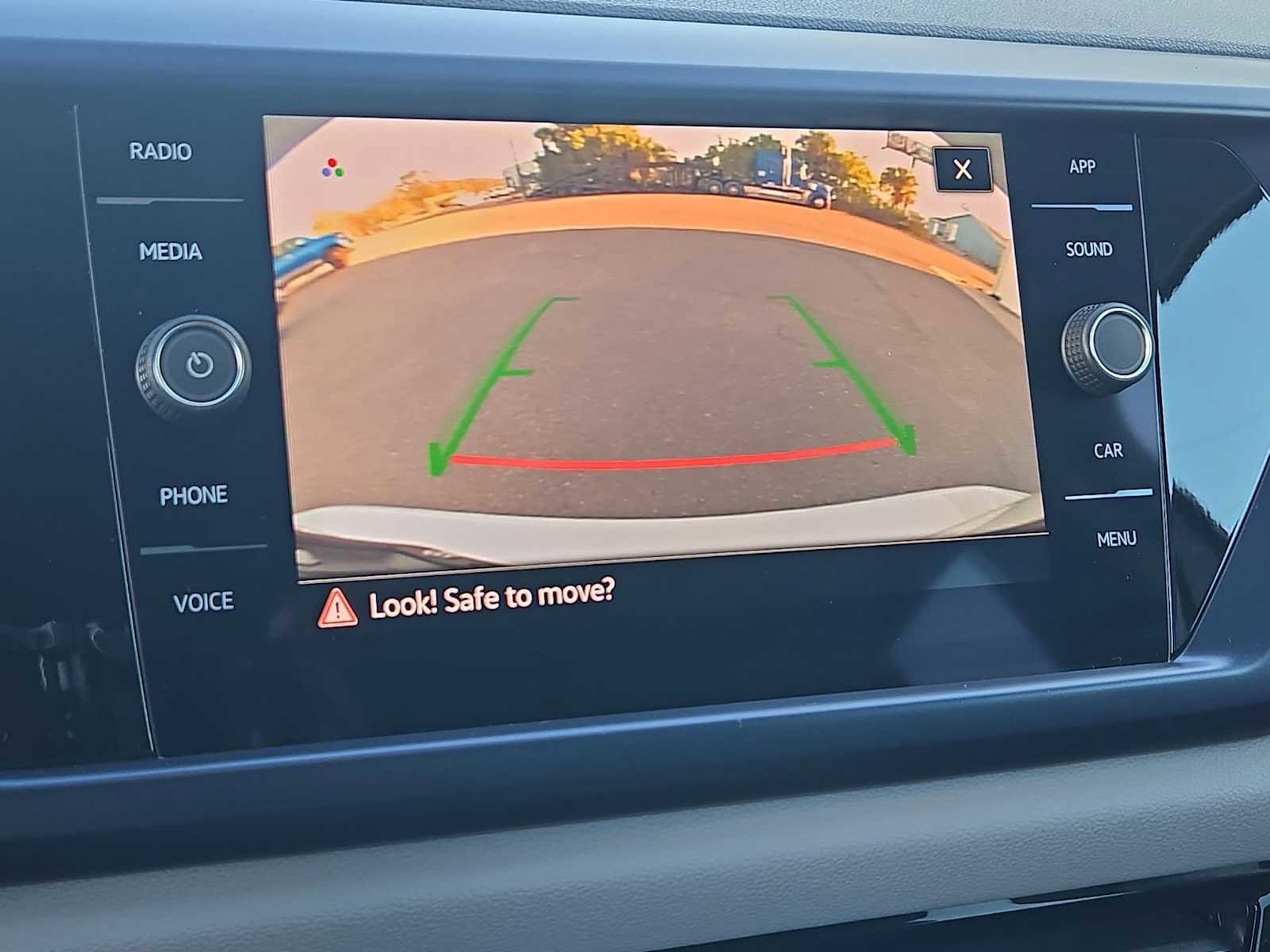 Used 2023 Volkswagen Taos SE image 35