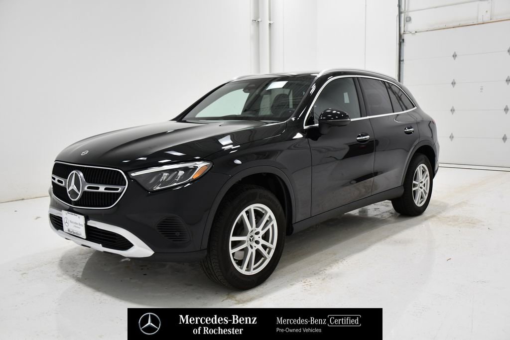 Used 2023 Mercedes-Benz GLC 300 4MATIC image 1