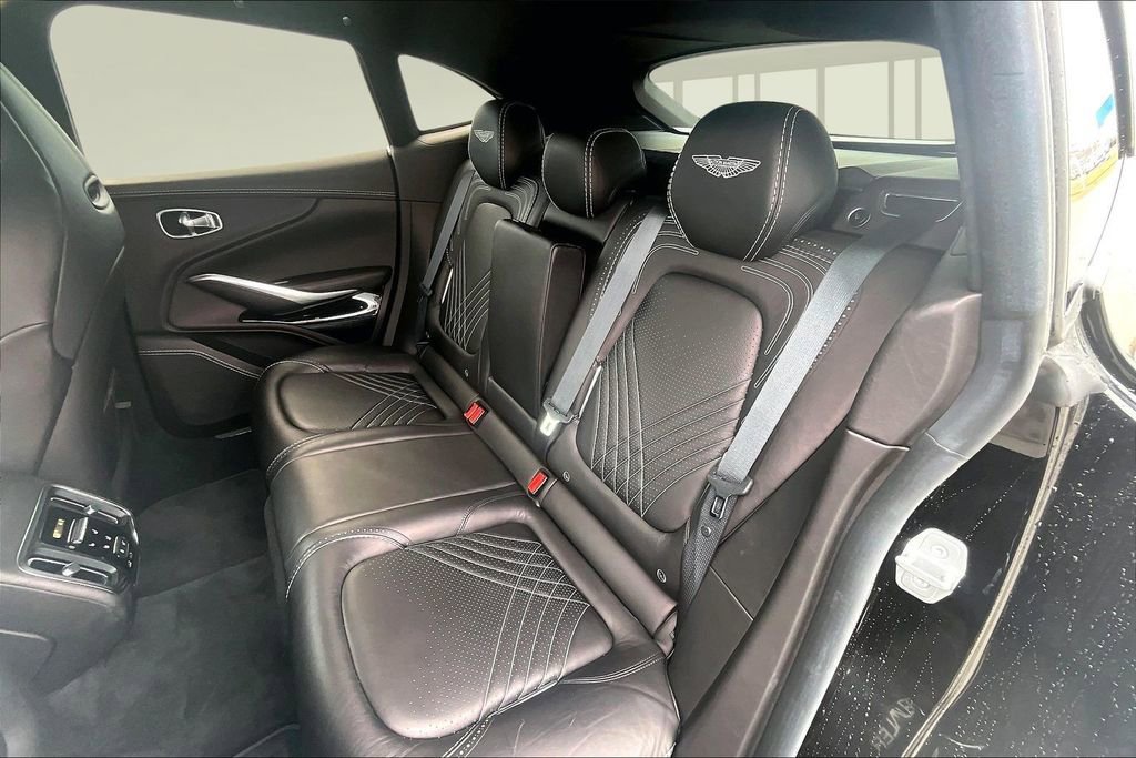 Used 2021 Aston Martin DBX image 27