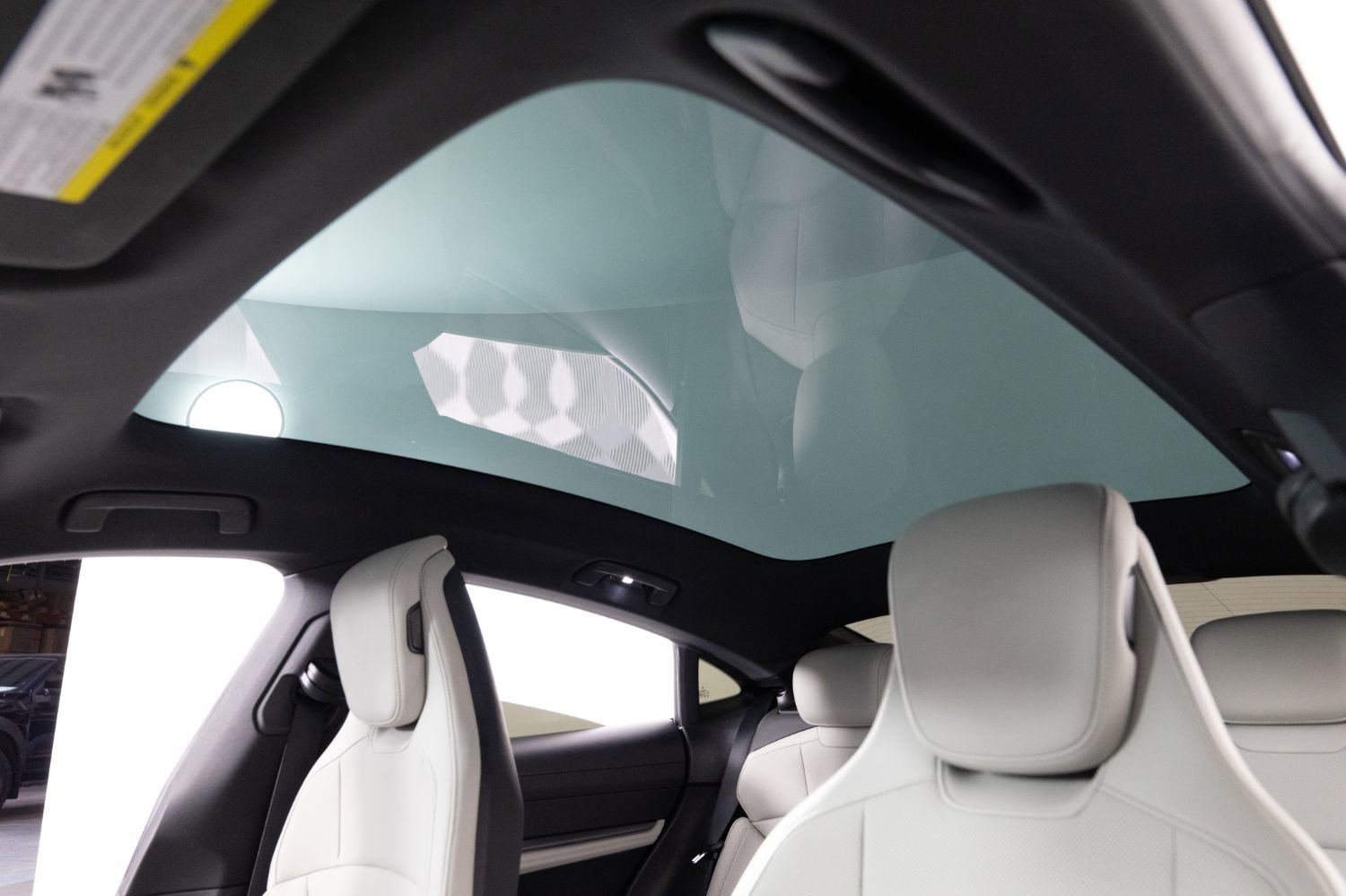 Used 2021 Porsche Taycan 4S w/ Premium Package image 35