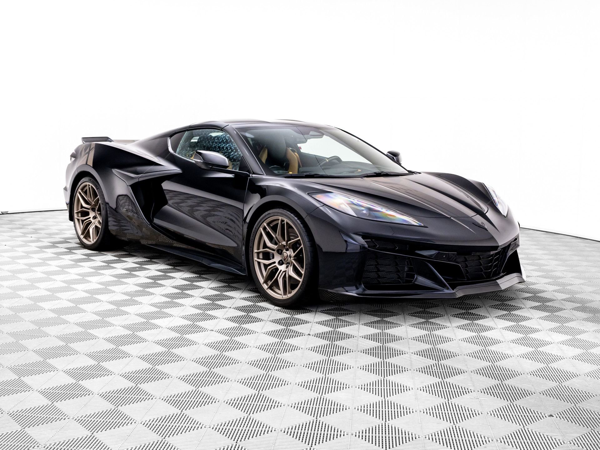 Used 2025 Chevrolet Corvette Z06 RWD image 7