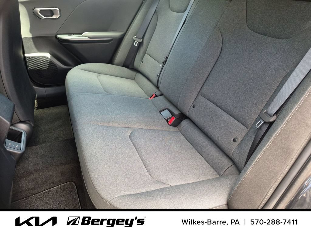 Certified 2025 Kia K4 FWD image 24