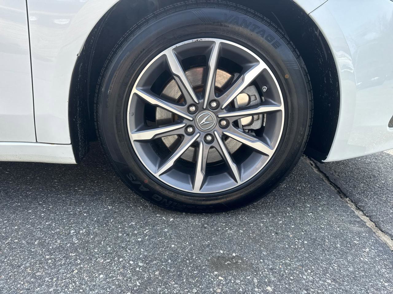 Used 2015 Acura TLX w/ Technology Package FWD image 19