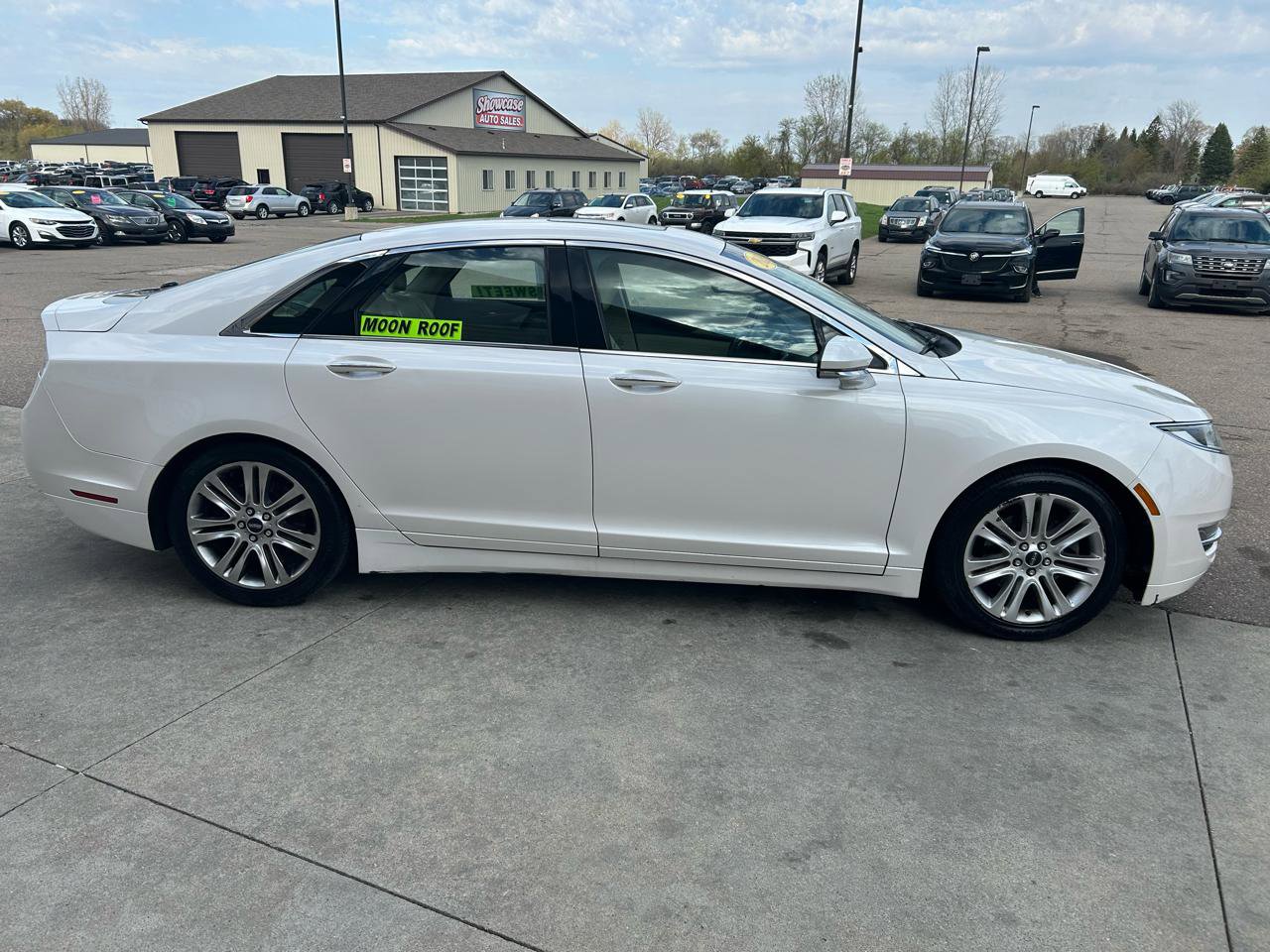 Used 2015 Lincoln MKZ AWD w/ Equipment Group 102A Reserve image 4