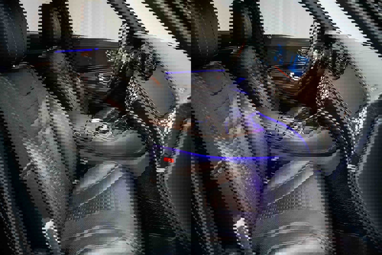 Used 2020 Mercedes-Benz S 560 Sedan image 16