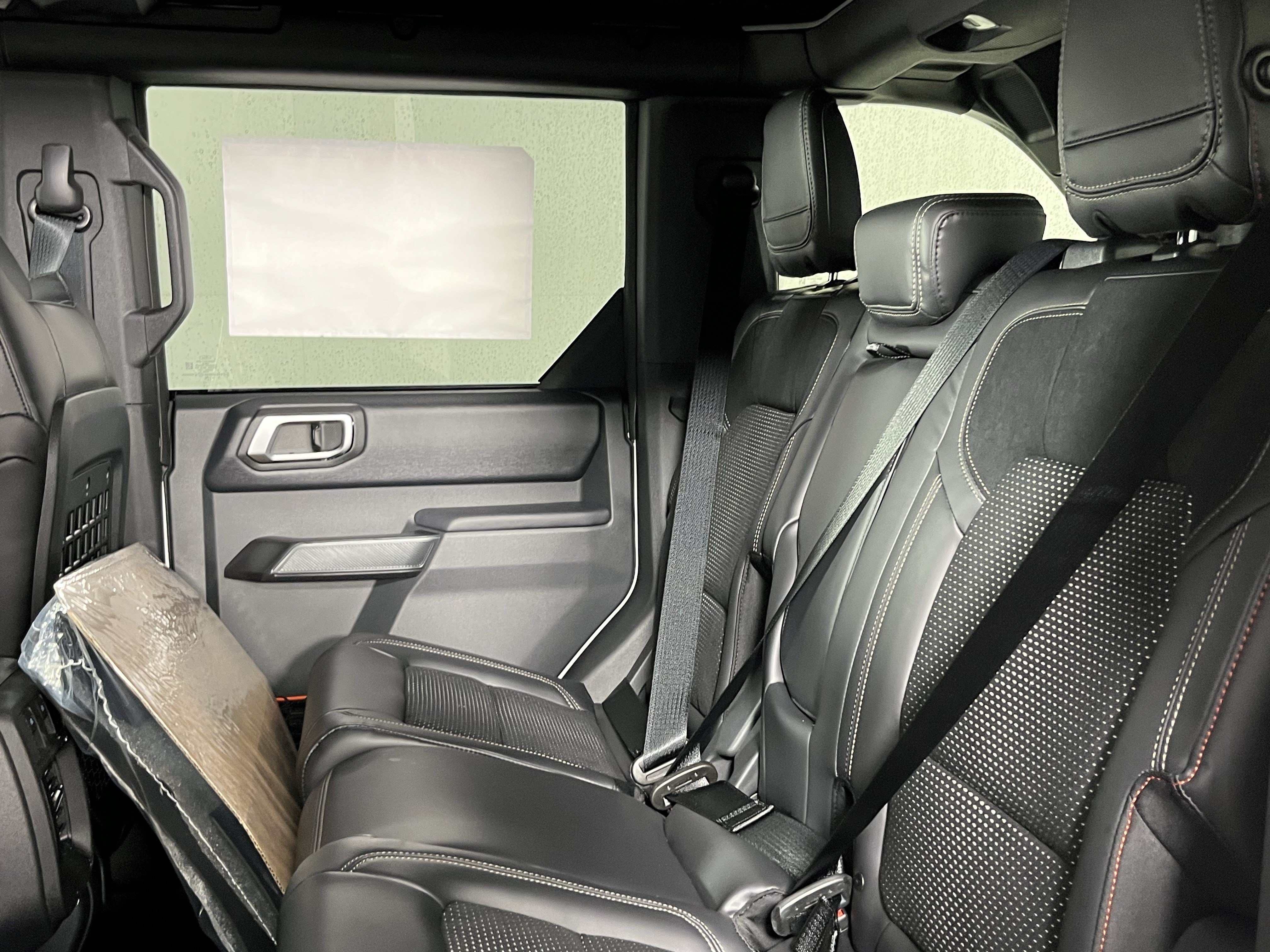New 2026 Ford Bronco Raptor w/ Interior Carbon Fiber Pack AWD/4WD image 12