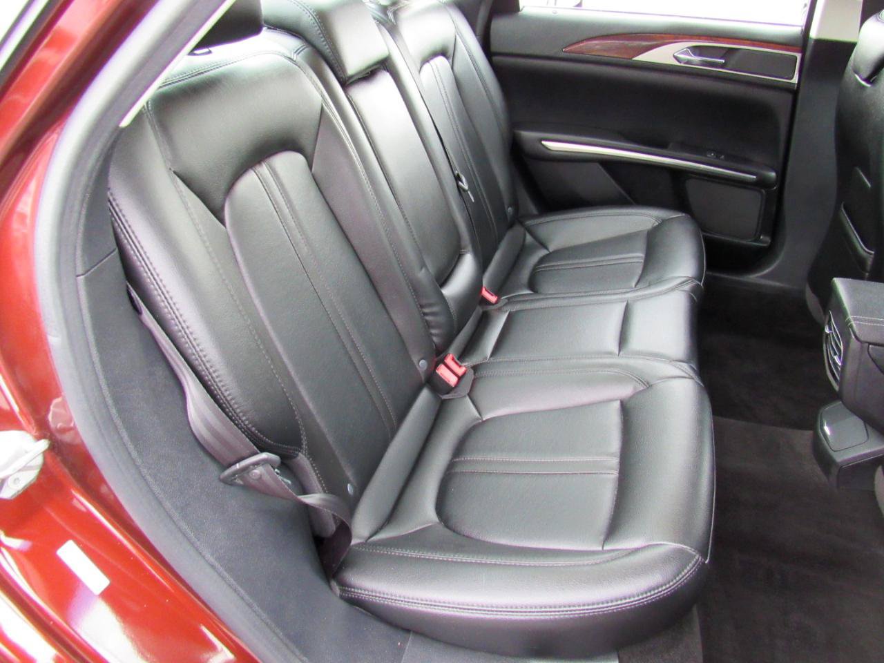 Used 2016 Lincoln MKZ AWD image 34