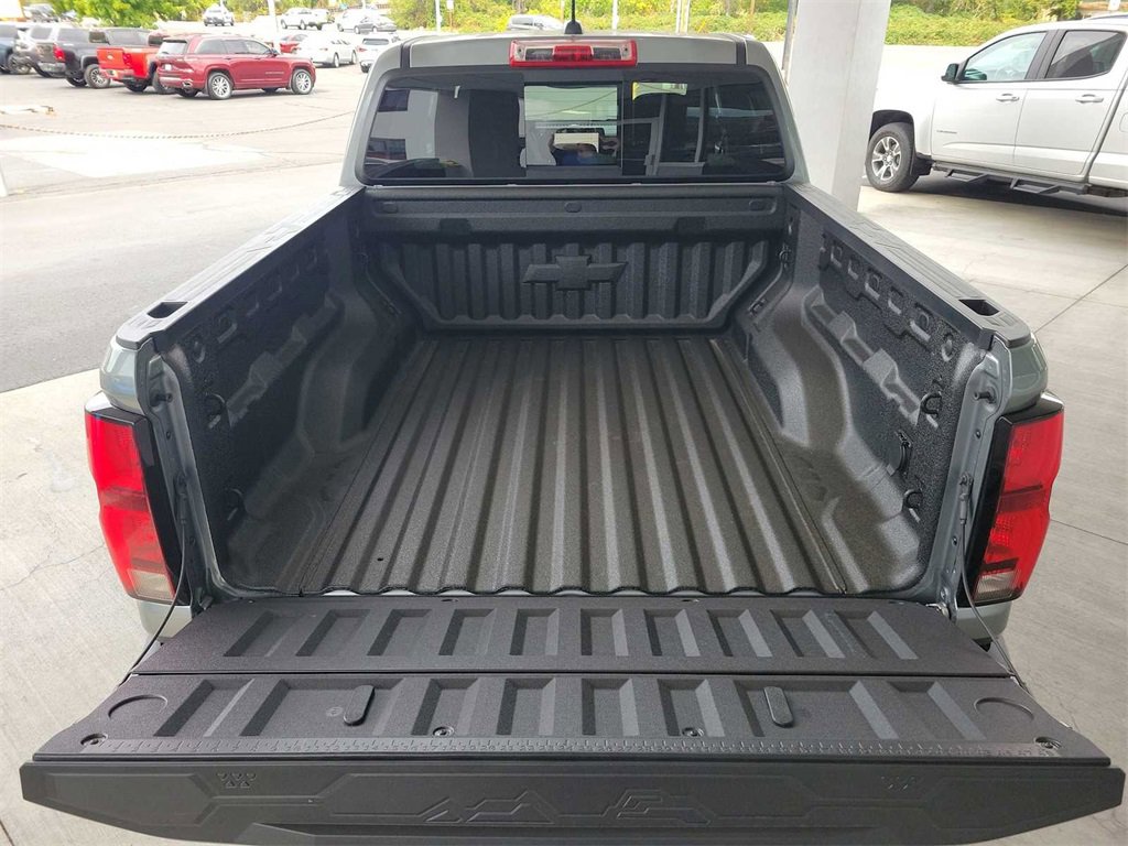 New 2024 Chevrolet Colorado LT w/ LT Convenience Package III image 25