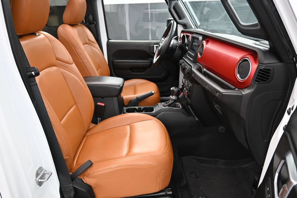 Used 2021 Jeep Wrangler Unlimited Rubicon w/ Cold Weather Group AWD/4WD image 29