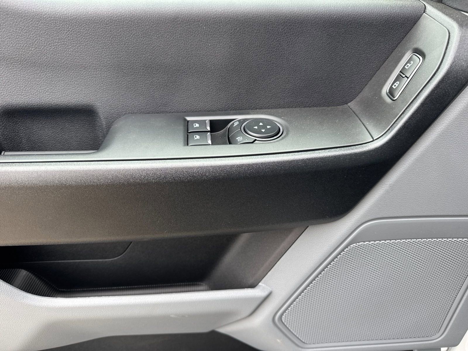 New 2025 Ford F350 XL w/ XL Chrome Package image 11