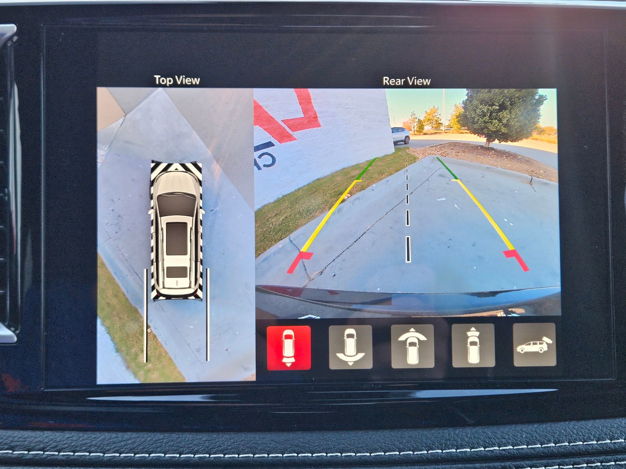 New 2026 Chrysler Pacifica Limited image 27