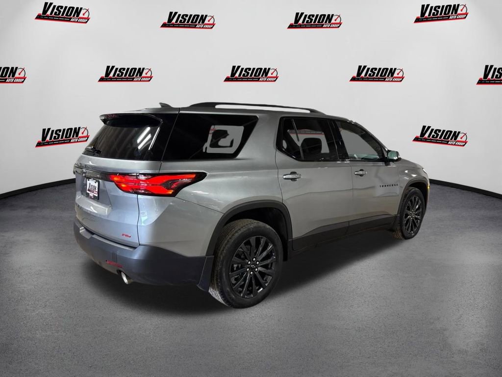 Used 2023 Chevrolet Traverse RS image 5