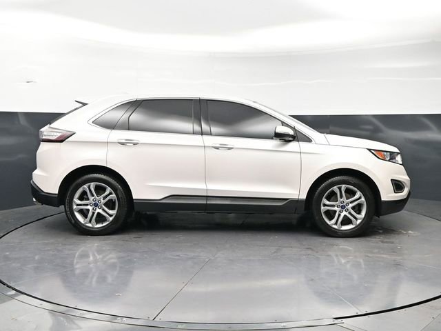 Used 2015 Ford Edge Titanium FWD image 4