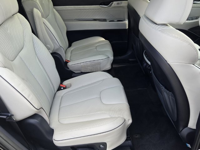 Used 2024 Hyundai Palisade Calligraphy AWD/4WD image 17