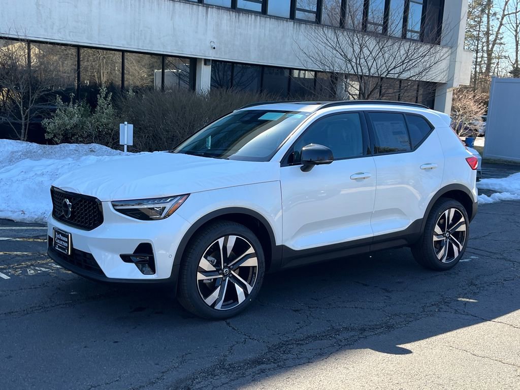 New 2026 Volvo XC40 B5 Ultra AWD/4WD image 5