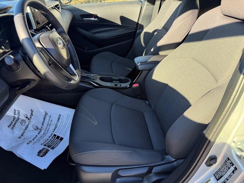 Used 2024 Toyota Corolla SE image 16