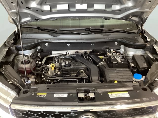 Certified 2023 Volkswagen Taos SEL AWD/4WD image 13