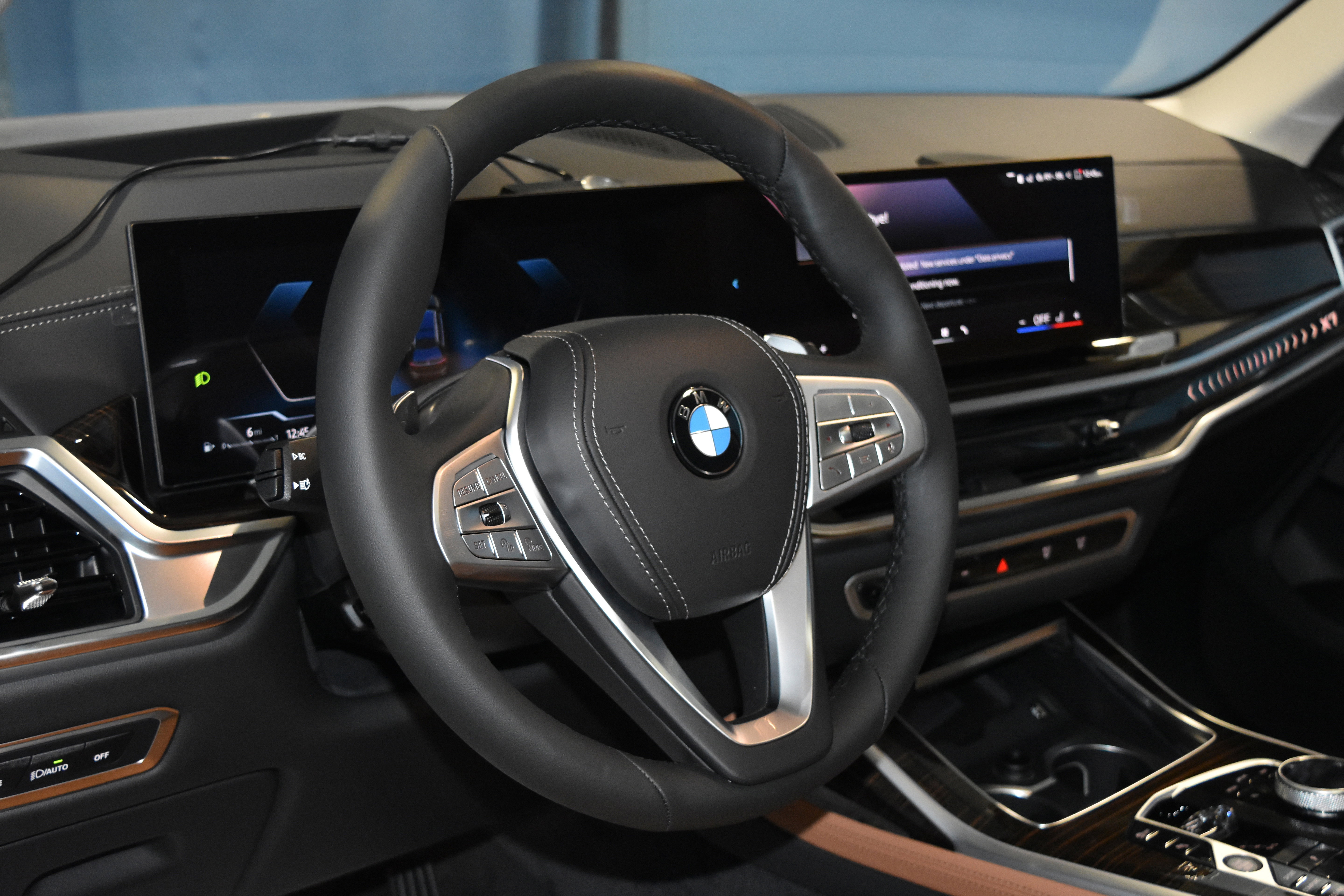 New 2026 BMW X7 xDrive40i w/ Executive Package image 2