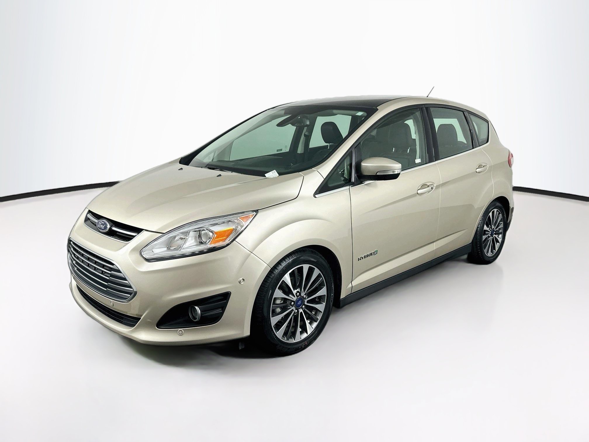 Used 2018 Ford C-MAX Titanium w/ Equipment Group 301A FWD image 3