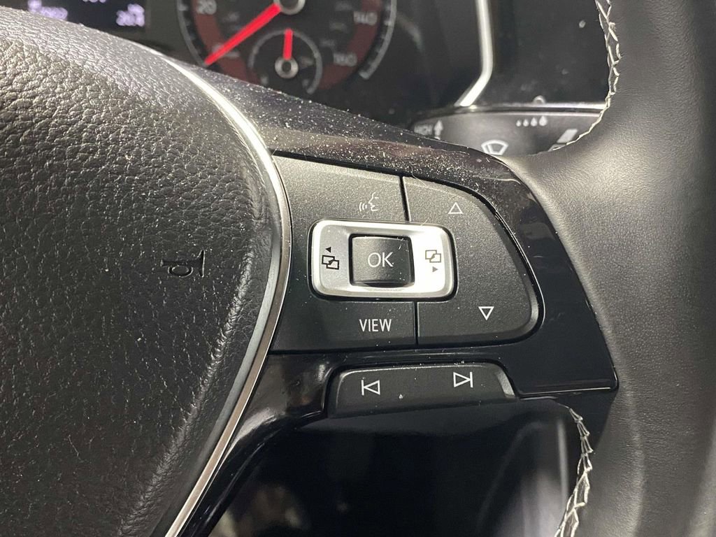 Used 2019 Volkswagen Jetta R-Line w/ R-Line Cold Weather Package FWD image 23