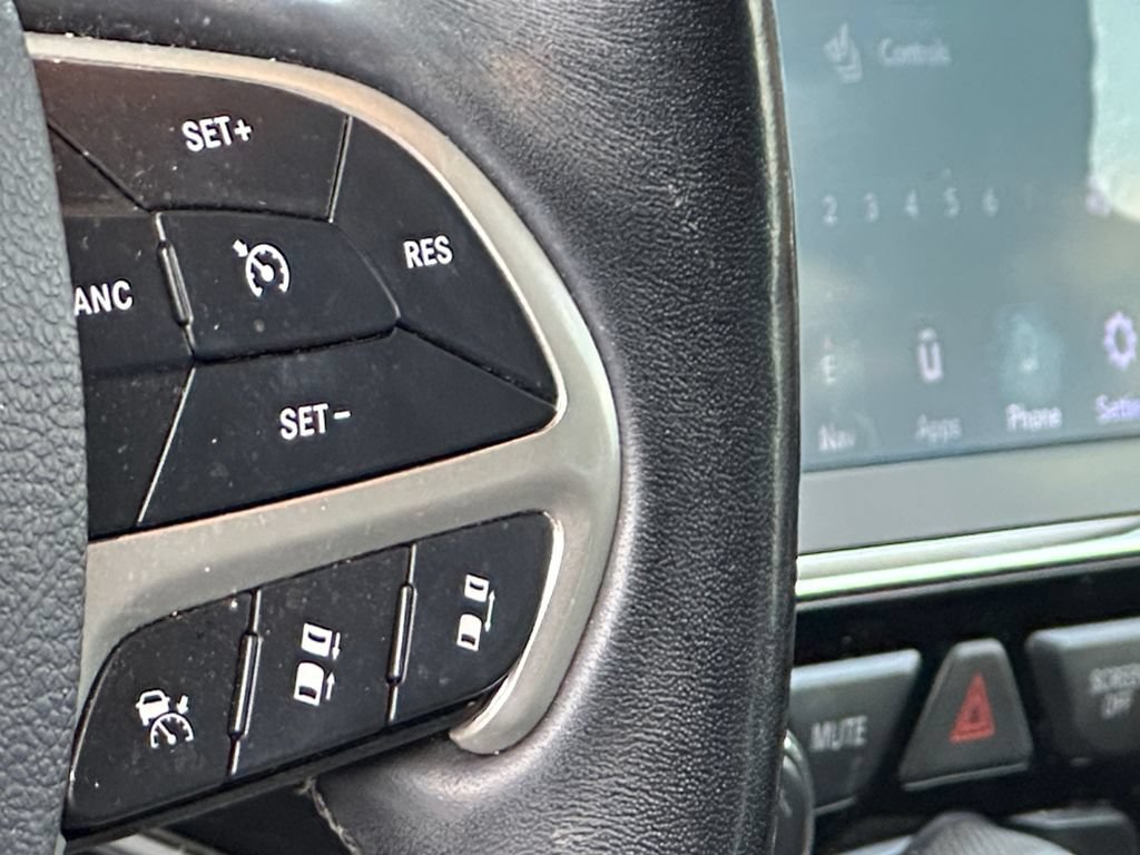 Used 2020 Jeep Grand Cherokee Summit w/ Platinum Series Group AWD/4WD image 24