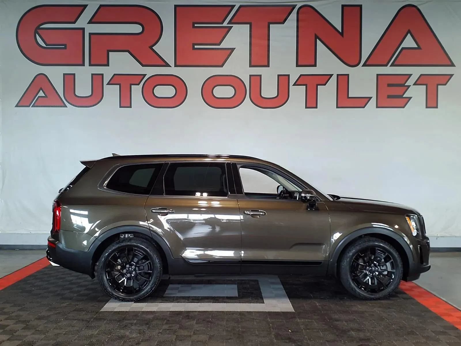 Used 2021 Kia Telluride SX w/ Nightfall Edition Package AWD/4WD image 1