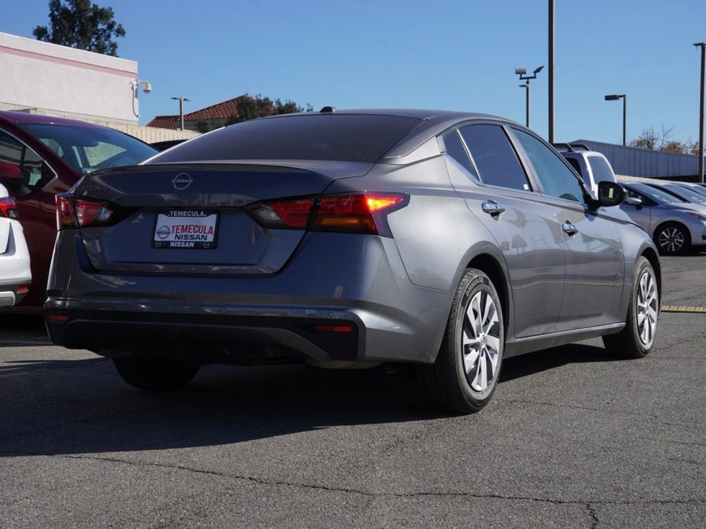 Certified 2025 Nissan Altima 2.5 S image 3