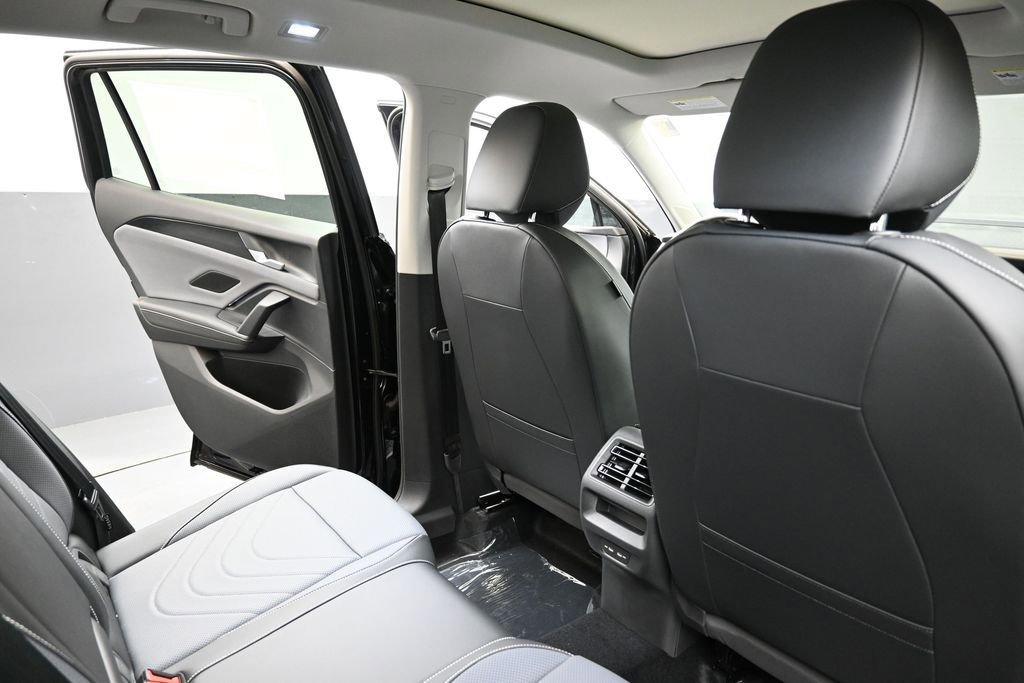 New 2026 Volkswagen Tiguan SE AWD/4WD image 15