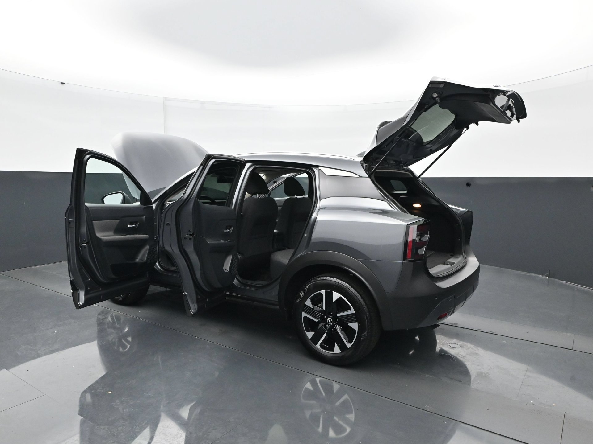 Used 2025 Nissan Kicks SV w/ SV Premium Package AWD/4WD image 31