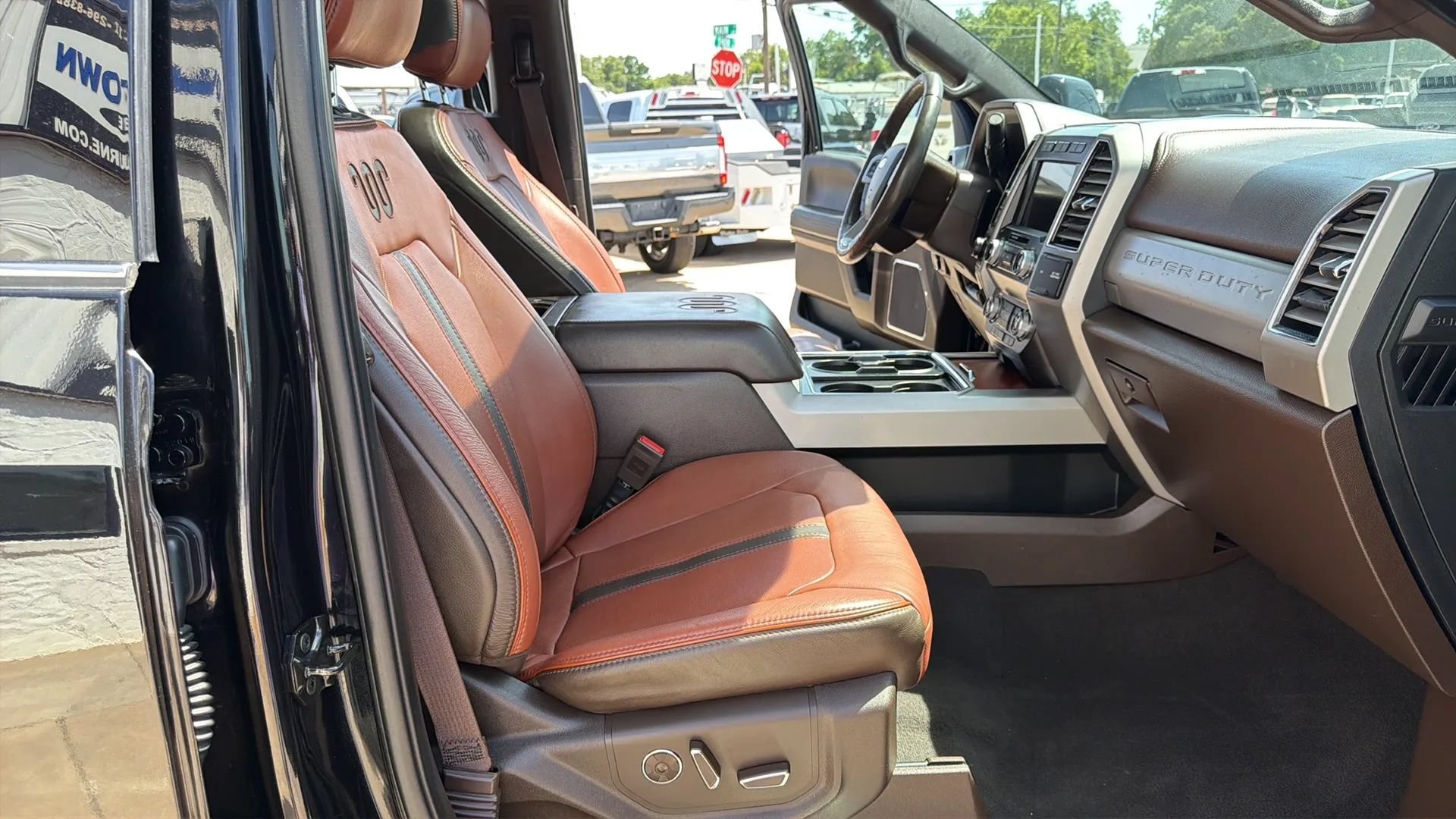 Used 2019 Ford F250 King Ranch w/ King Ranch Ultimate Package AWD/4WD image 17